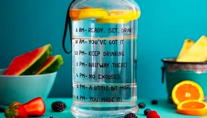 九游体验-诺里奇城防守严密，黄蜂军团全力冲超，诺里奇地图