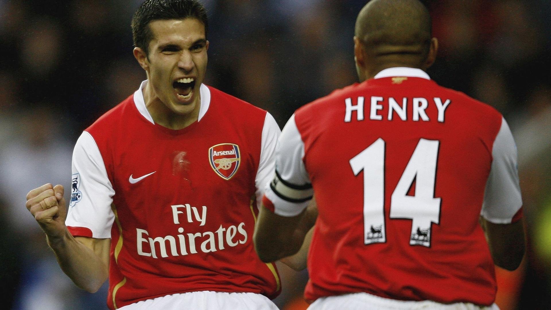 九游网页版-《Uzi宣布加入TOP战队，加盟背后蕴藏大秘密》，uzi团队