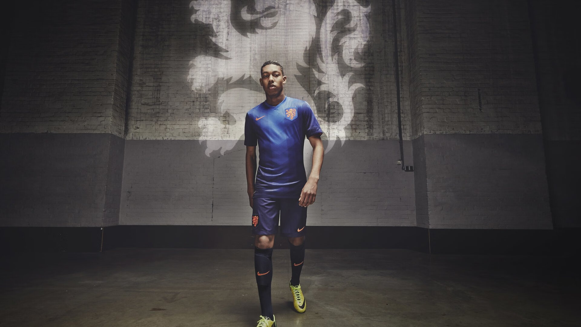 河南建业客场逼平山东鲁能泰山队,妙不可延鲁能客场4_1河南建业新浪报道